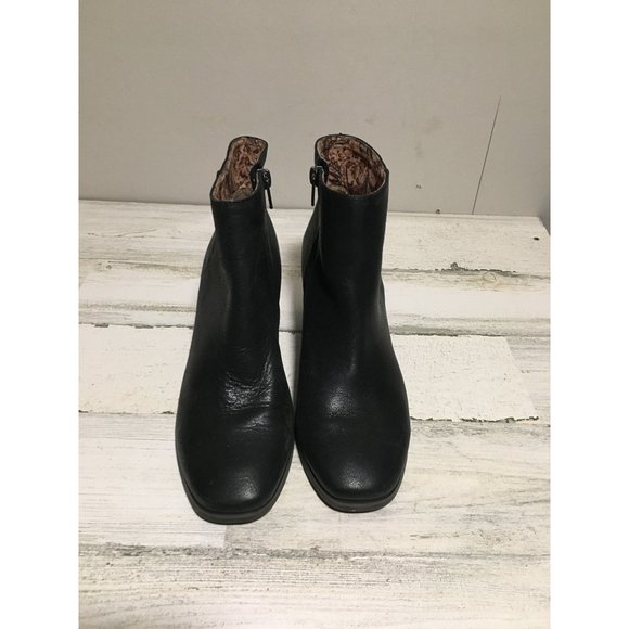 Lucky Brand woman’s black zip ankle boots size 7 - Picture 1 of 6